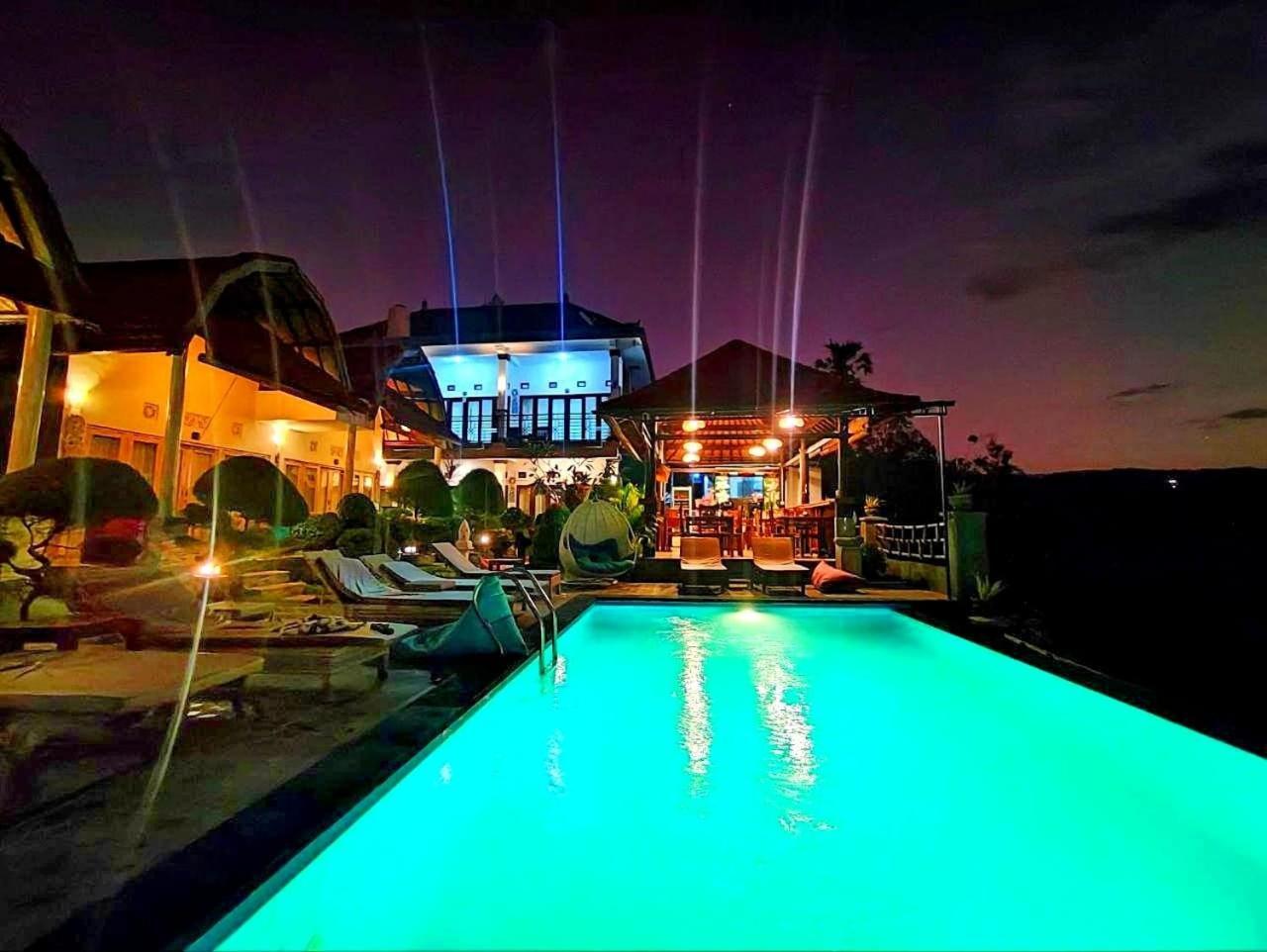 Kaylas Hill Resort Batununggul Exterior photo